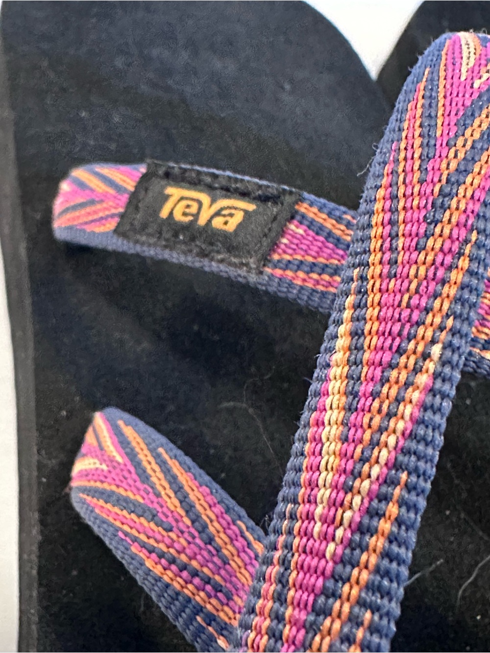 NWOT Teva 'Olowahu' Sandal - Picture 2 of 5